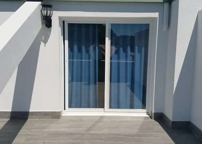 Castrelos Apartmán *